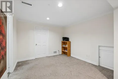 109 Ashberry Place Waterloo ON N2T 1G8