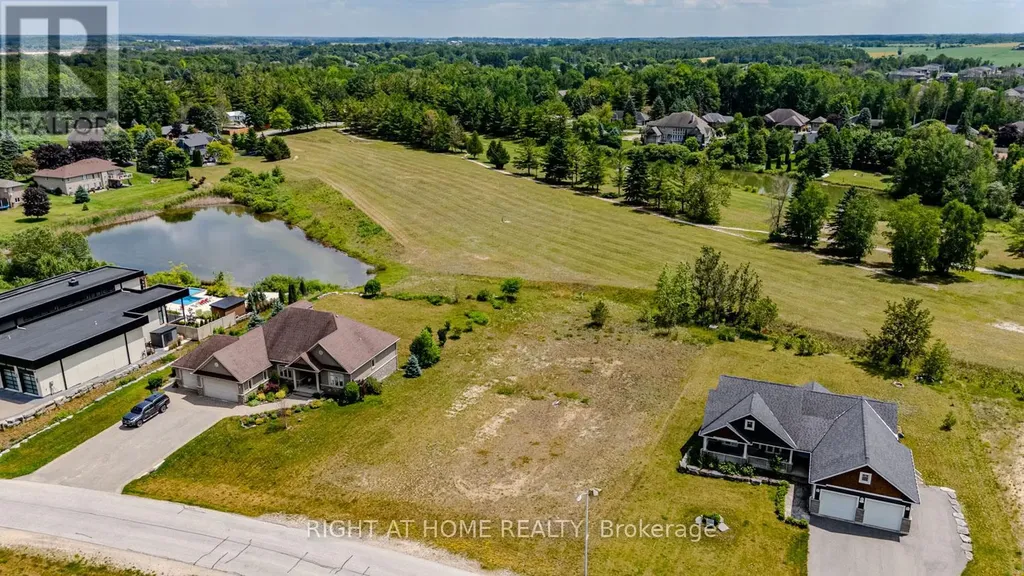 8 Deanna Drive Wasaga Beach ON L9Z 1J5