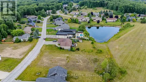 8 Deanna Drive Wasaga Beach ON L9Z 1J5