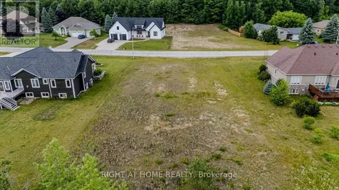 8 Deanna Drive Wasaga Beach ON L9Z 1J5