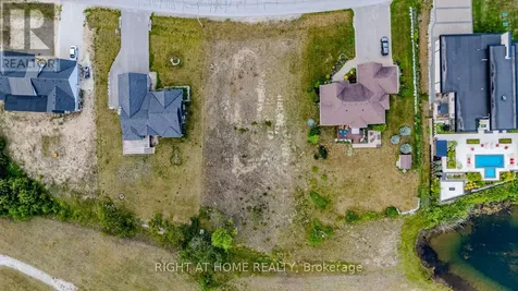 8 Deanna Drive Wasaga Beach ON L9Z 1J5