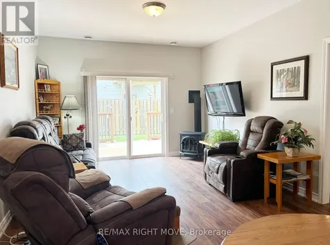 195 Lucy Lane Orillia ON L3V 0G3