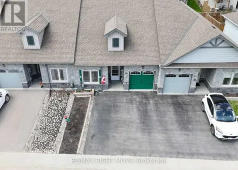 195 Lucy Lane Orillia ON L3V 0G3