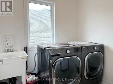 46 Atlantis Drive Orillia ON L3V 8L4