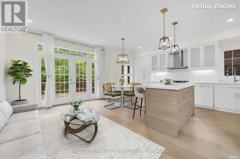 36 Crispin Court Markham (buttonville) ON L3R 4G6