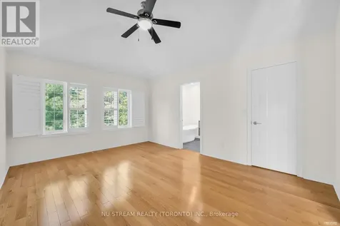 36 Crispin Court Markham (buttonville) ON L3R 4G6