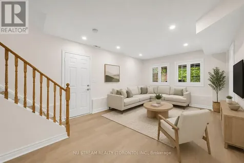 36 Crispin Court Markham (buttonville) ON L3R 4G6