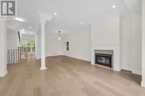 36 Crispin Court Markham (buttonville) ON L3R 4G6