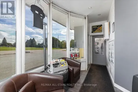 14806 Woodbine Avenue Whitchurch-stouffville ON L4A 2C9