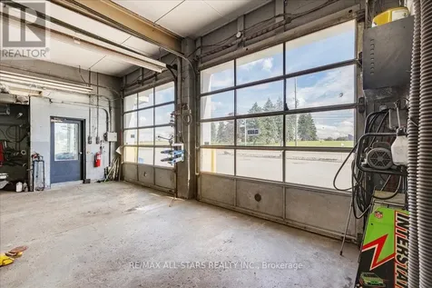 14806 Woodbine Avenue Whitchurch-stouffville ON L4A 2C9