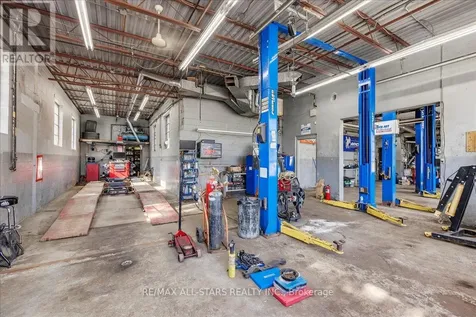 14806 Woodbine Avenue Whitchurch-stouffville ON L4A 2C9