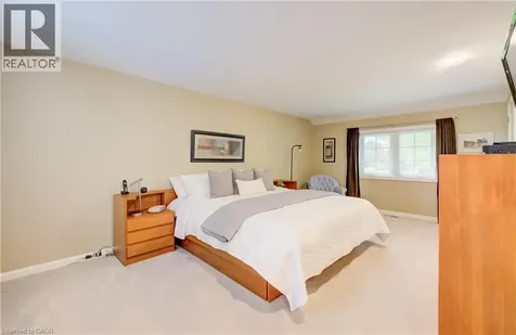 60 Huntley Crescent Kitchener ON N2M 2R3