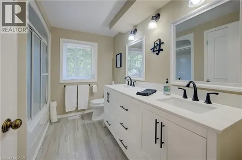 60 Huntley Crescent Kitchener ON N2M 2R3