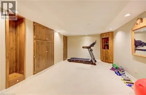 60 Huntley Crescent Kitchener ON N2M 2R3