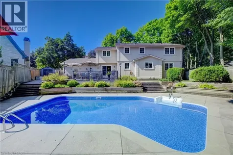 60 Huntley Crescent Kitchener ON N2M 2R3