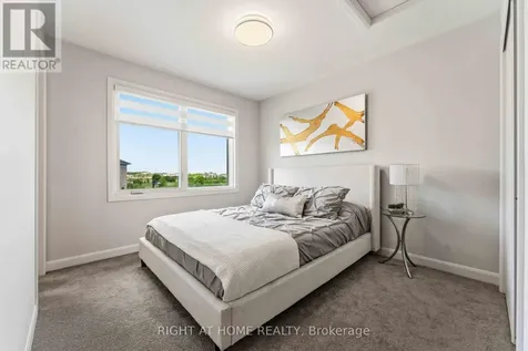 1310 Creekway Private Ottawa ON K2T 0T1