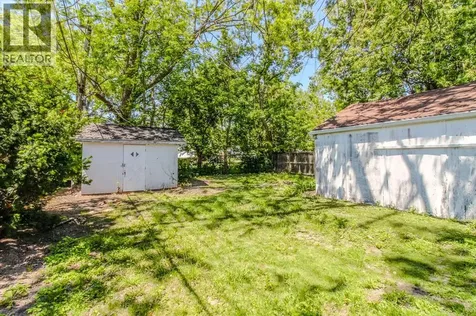 117 Walnut Avenue South Sarnia ON N7T 3V5