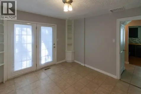 117 Walnut Avenue South Sarnia ON N7T 3V5