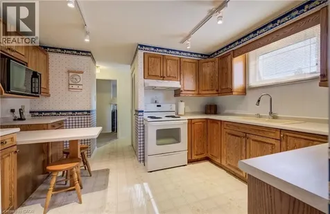 51 Underhill Crescent Kitchener ON N2A 2S7