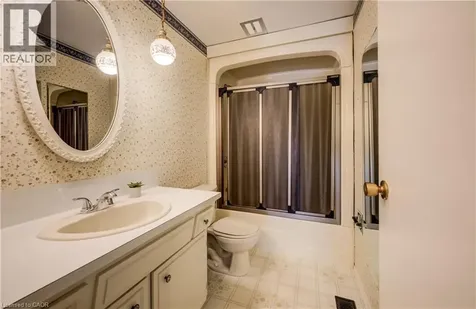 51 Underhill Crescent Kitchener ON N2A 2S7