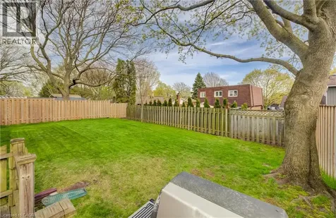 51 Underhill Crescent Kitchener ON N2A 2S7