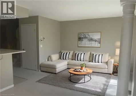 16 King William Court Cambridge ON N3C 4J2
