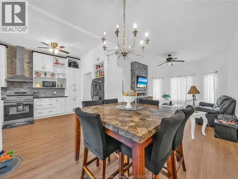 2115 Longfellow Windsor ON N9B 3J5
