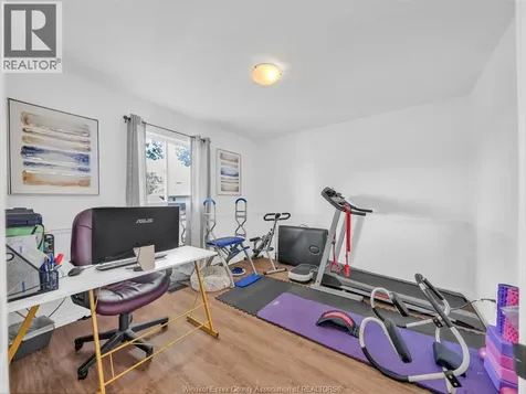 2115 Longfellow Windsor ON N9B 3J5