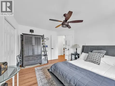 2115 Longfellow Windsor ON N9B 3J5