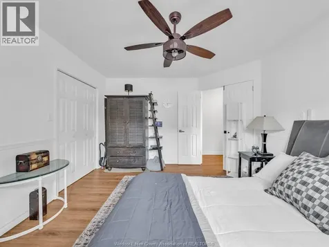 2115 Longfellow Windsor ON N9B 3J5