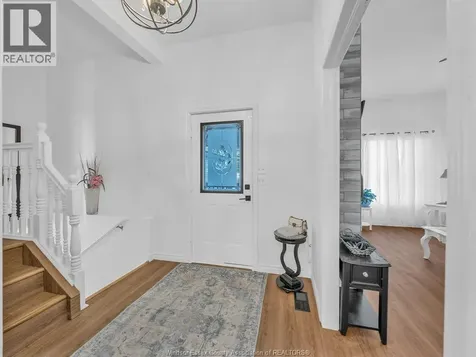 2115 Longfellow Windsor ON N9B 3J5