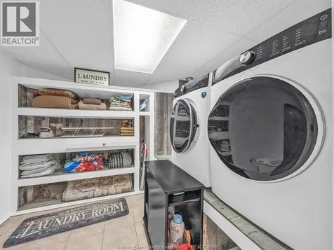 2115 Longfellow Windsor ON N9B 3J5