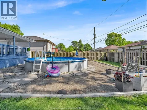 2115 Longfellow Windsor ON N9B 3J5