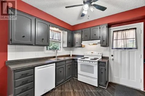 27 Greenwood Drive Stratford ON N5A 7K1