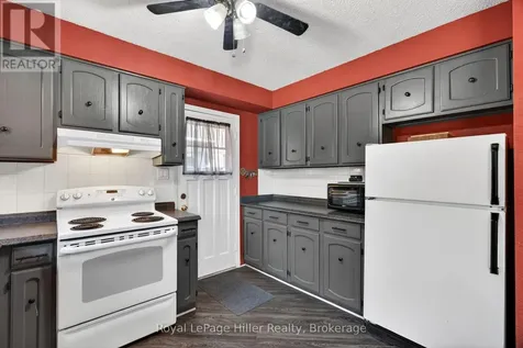 27 Greenwood Drive Stratford ON N5A 7K1