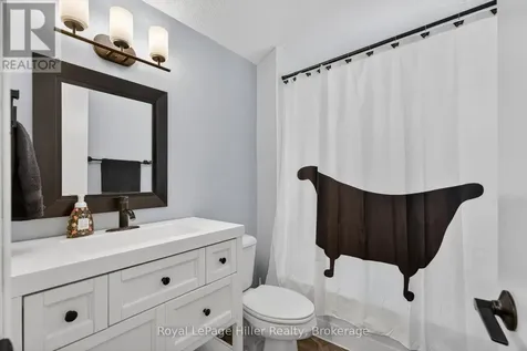 27 Greenwood Drive Stratford ON N5A 7K1
