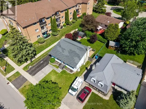 27 Greenwood Drive Stratford ON N5A 7K1