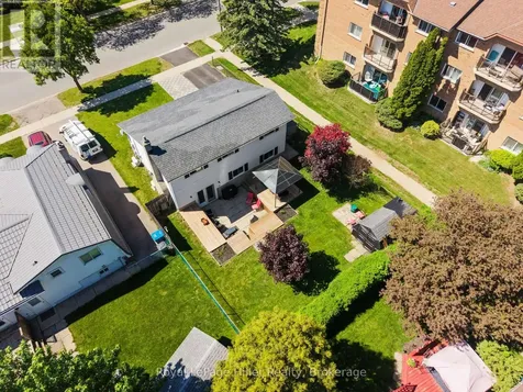 27 Greenwood Drive Stratford ON N5A 7K1