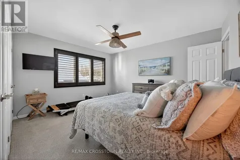 167 Lakeshore Road West Oro-medonte ON L0L 2E0