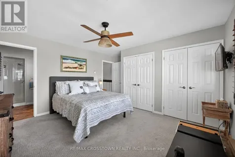 167 Lakeshore Road West Oro-medonte ON L0L 2E0