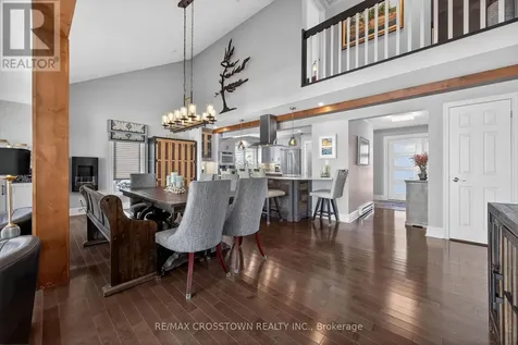 167 Lakeshore Road West Oro-medonte ON L0L 2E0