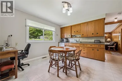 15 Cloverdale Crescent Kitchener ON N2M 4X1