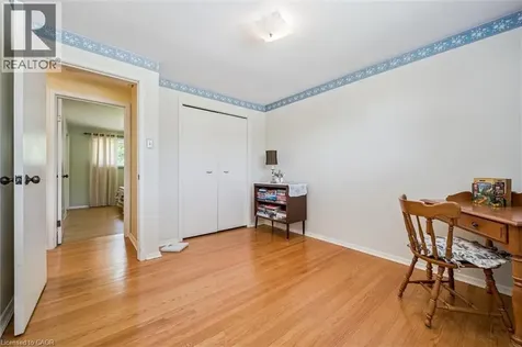 15 Cloverdale Crescent Kitchener ON N2M 4X1