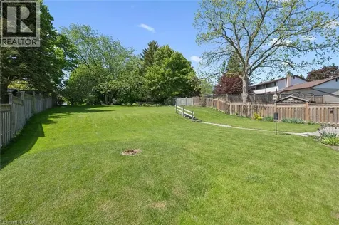 15 Cloverdale Crescent Kitchener ON N2M 4X1