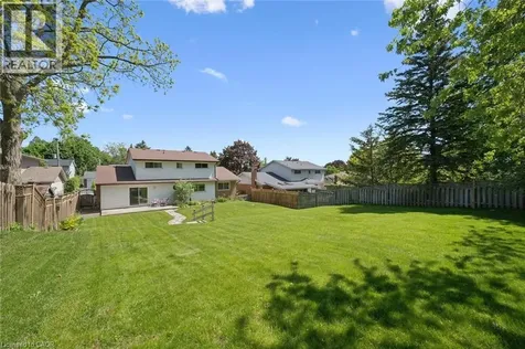 15 Cloverdale Crescent Kitchener ON N2M 4X1