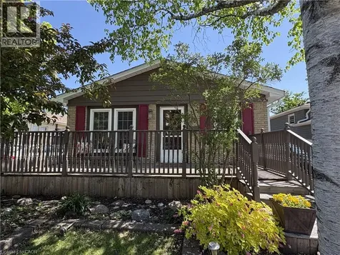 190 Natchez Road Kitchener ON N2B 3L2