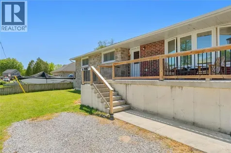 6 York Street Lambton Shores ON N0N 1J0