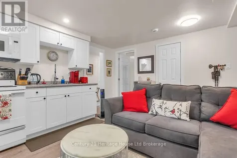 112 Rolph Street Tillsonburg ON N4G 3Y6