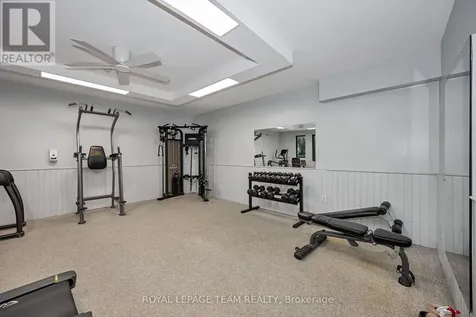 20 Chesterton Drive Ottawa ON K2E 6Z7