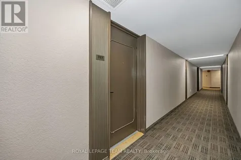 20 Chesterton Drive Ottawa ON K2E 6Z7